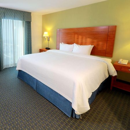 Hotel Hampton By Hilton Reynosa Zona Industrial Extérieur photo