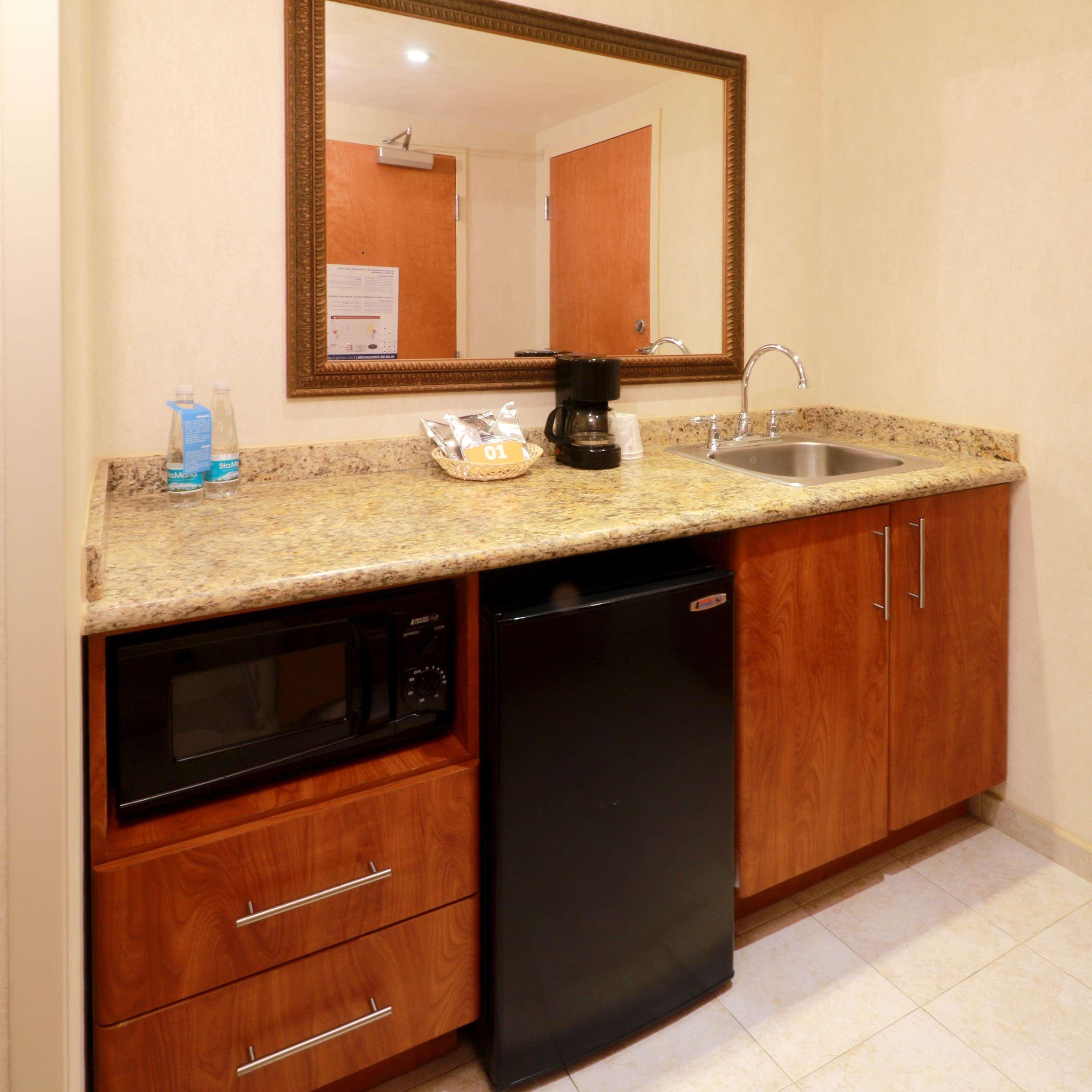 Hotel Hampton By Hilton Reynosa Zona Industrial Extérieur photo