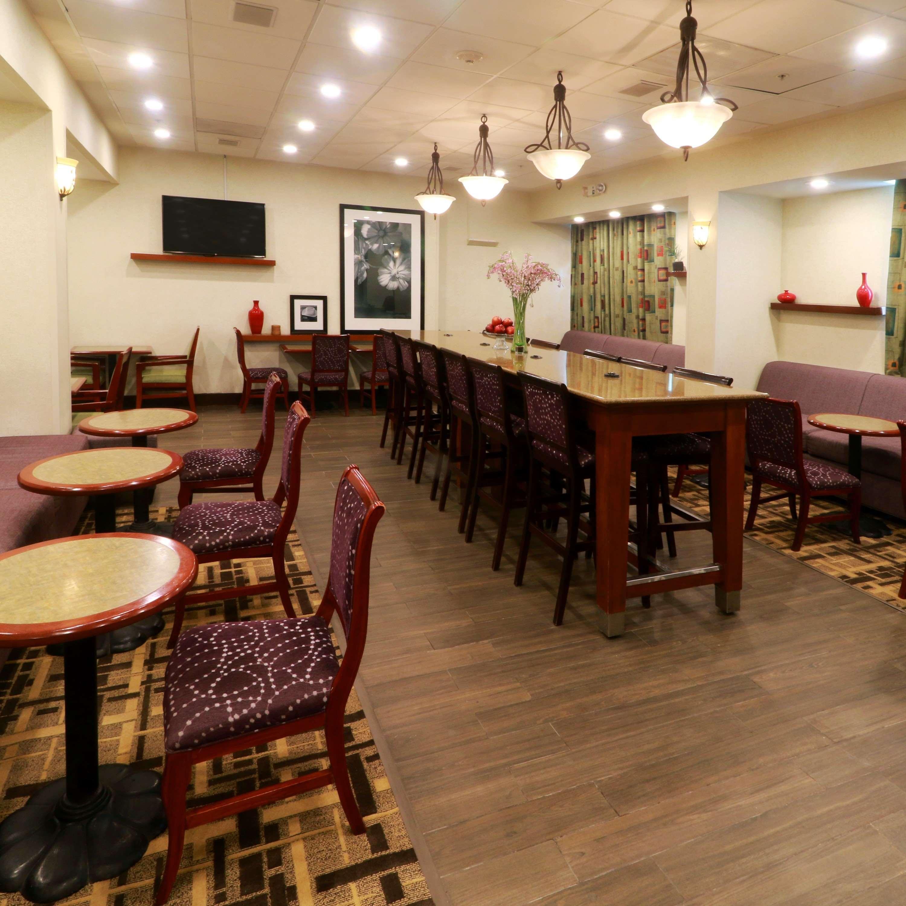 Hotel Hampton By Hilton Reynosa Zona Industrial Extérieur photo