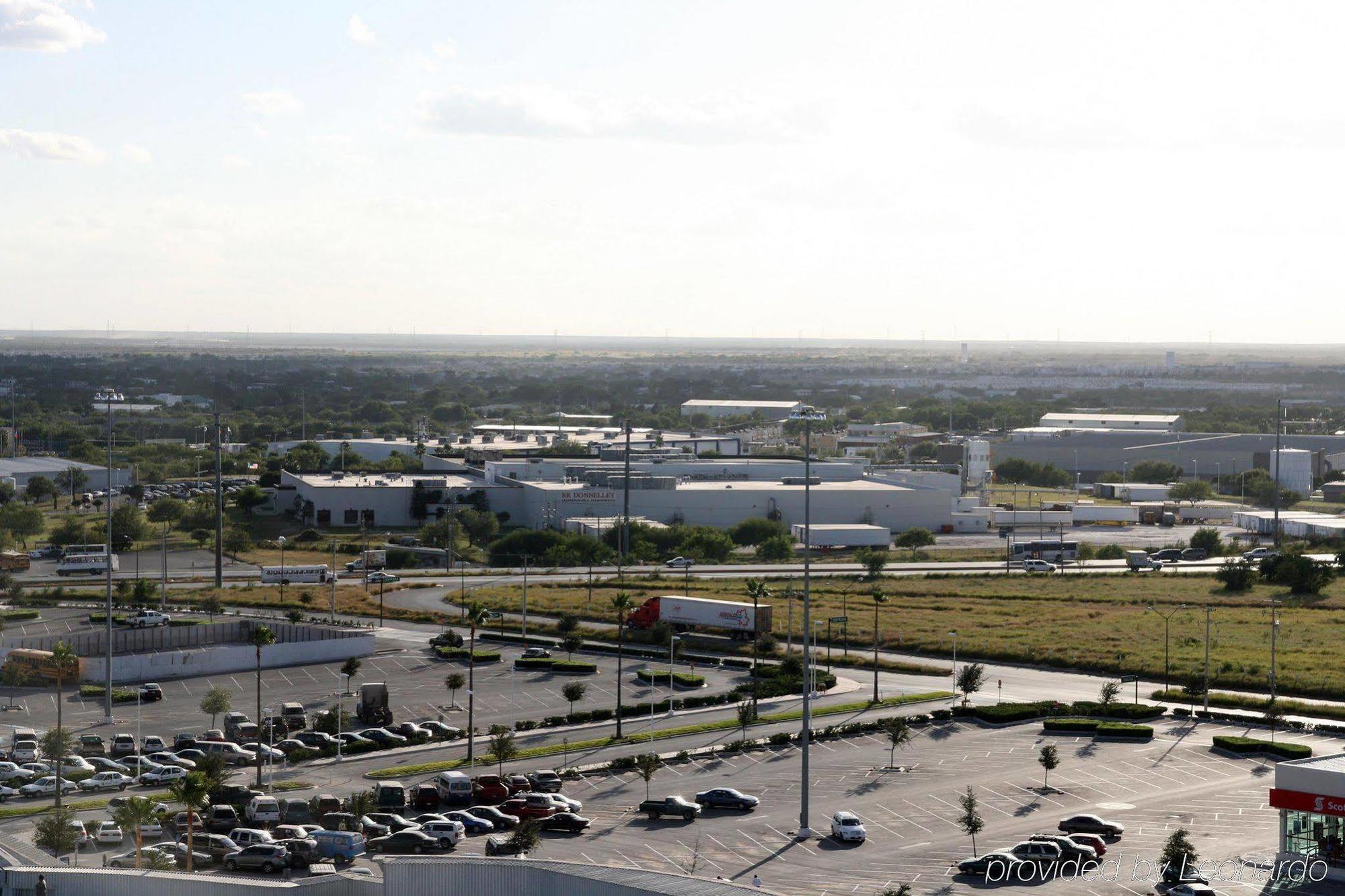 Hotel Hampton By Hilton Reynosa Zona Industrial Extérieur photo